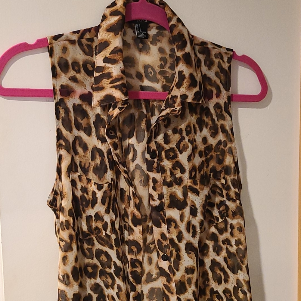 Sleevless Leopard blouse - Picture 2 of 7